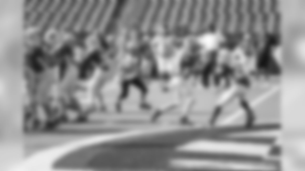 On Saturday, August 23rd in celebration of USA Football's Play Football campaign, four local youth football teams participated in scrimmages at M & T Bank Stadium. (Photos courtesy of of Robert Bartlett)