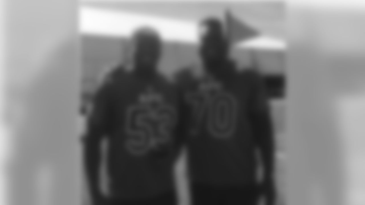 jzutt53 [Jeremy Zuttah]: Missed playing next to this guy! @k.o.seven0 [Kelechi Osemele] #probowl2017