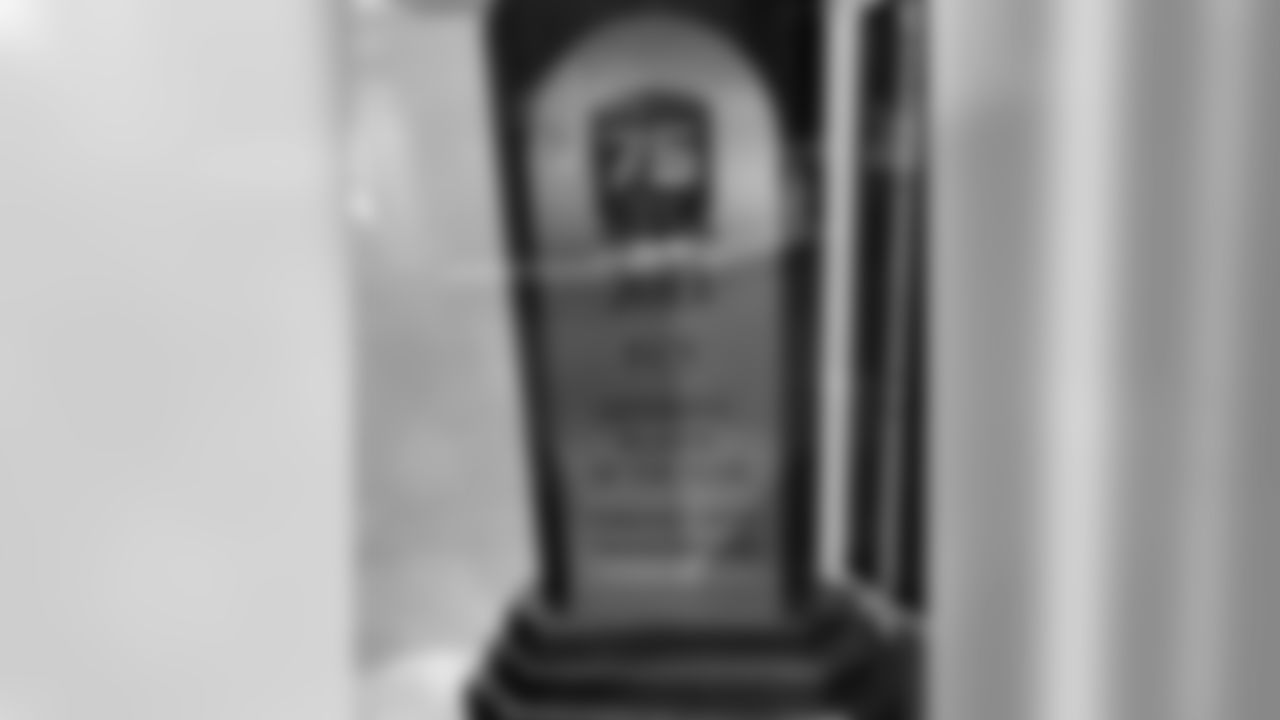 trenchwork94 [Carl Davis]: Great weekend in AZ. Enjoyed the warm weather. Back to work now.