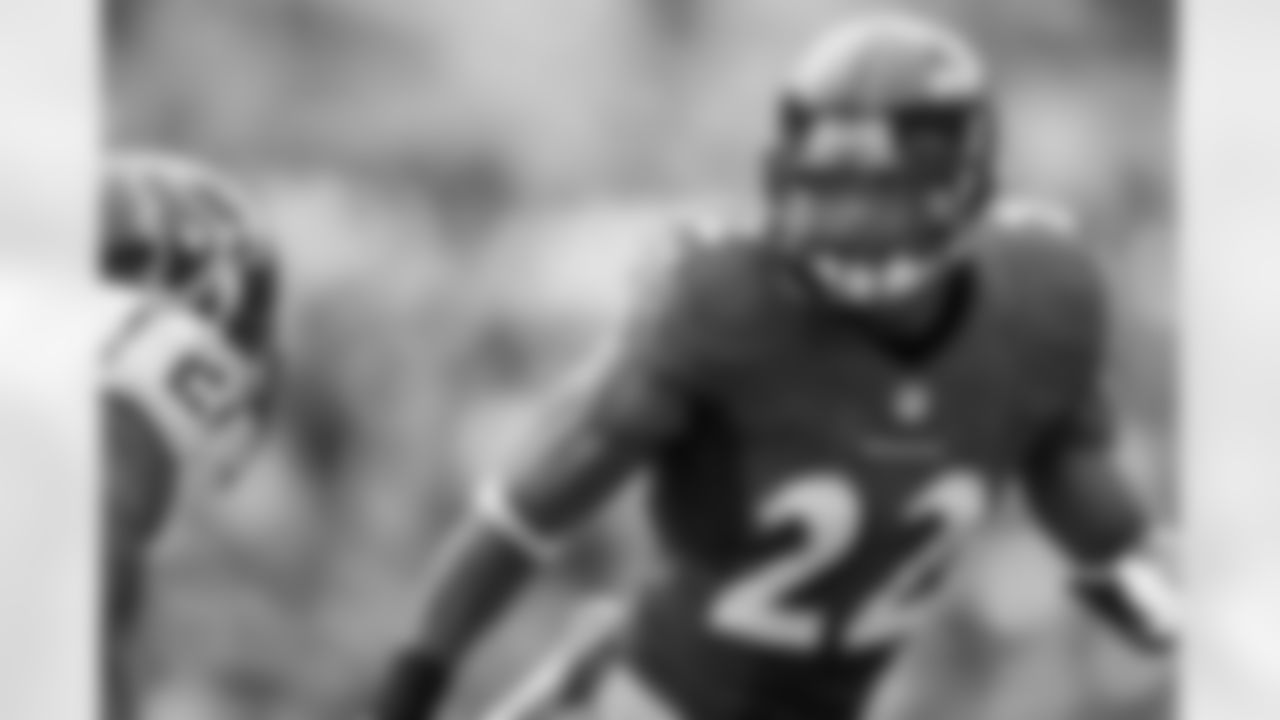 While the Elam-Johnson story dominated the discussion this week, cornerback Jimmy Smith is actually going to be the one tasked with guarding the NFL's second leading receiver. Smith has come on strong in his third season and arguably been the Ravens' best defensive back. He has been on a roll lately, and has shut down other big play receiving threats like Brandon Marshall and Andre Johnson. This week will be the biggest test of the season for Smith, who has a chance to prove to a national audience that he's one of the game's budding young cornerbacks.