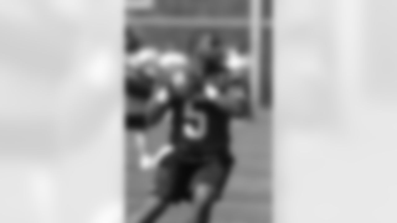 QB Josh Harris
2004 Draft - Round 6, pick 187