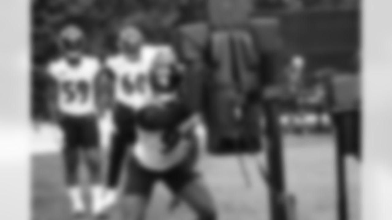 OLB Odafe Oweh (99)