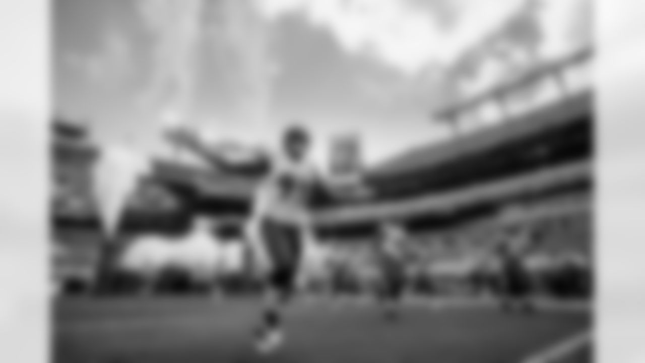 DE Calais Campbell and the Ravens take the field