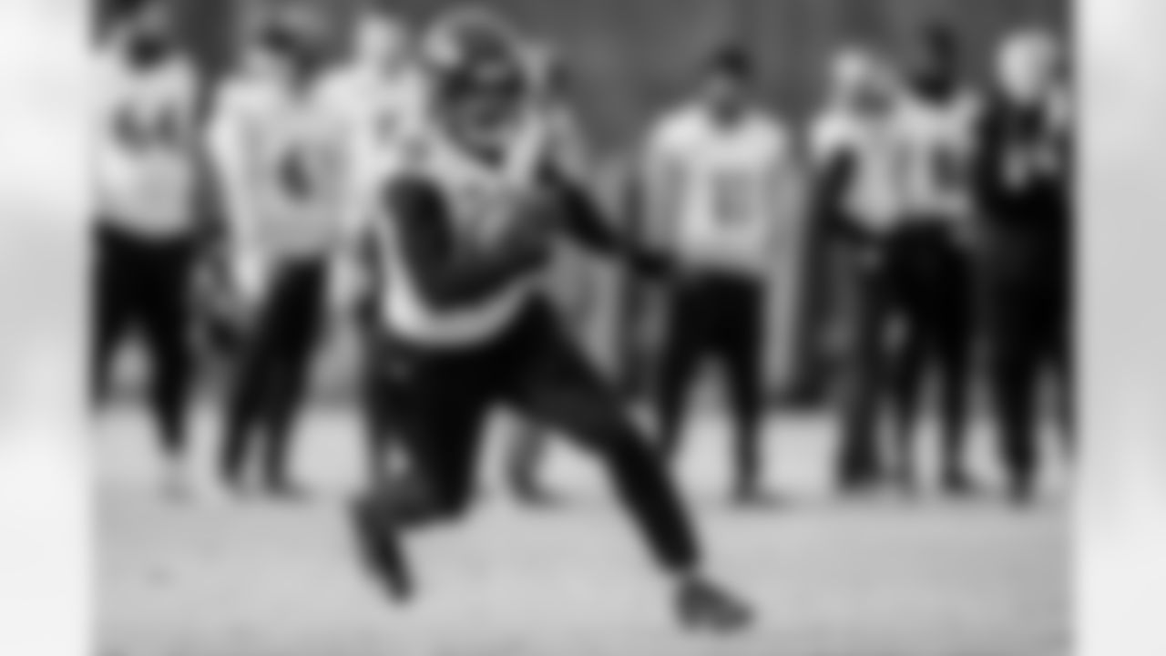 WR Devin Duvernay