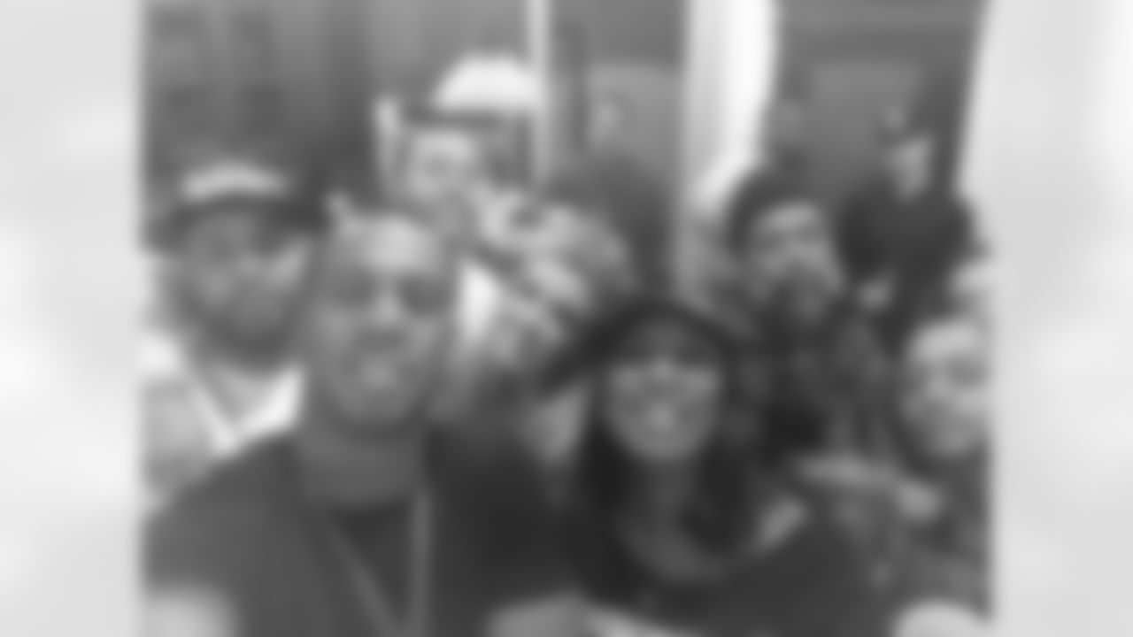 jwilson_2[Julian Wilson]: I got my people wit' me.. Family over everything.