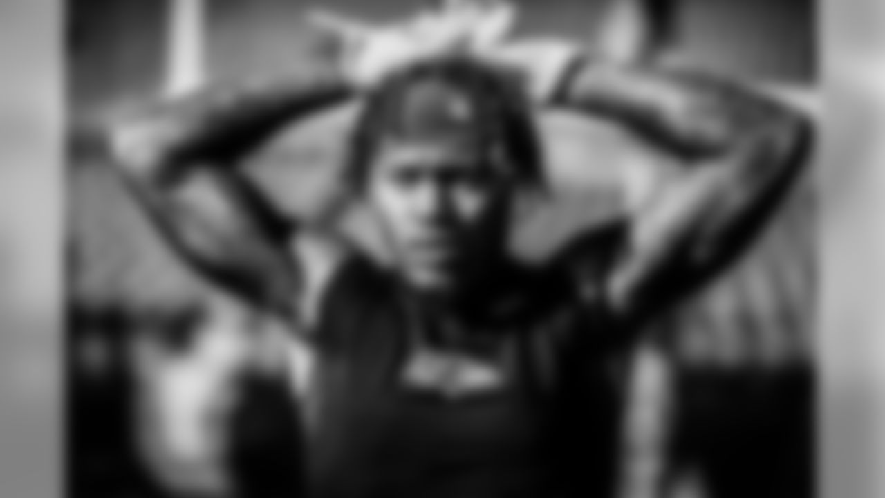 @cyjonesjr (Cyrus Jones) Never thought I'd say it! But getting cut TWICE! By the same team! In a little over a month's span was the best thing that ever happened to me. Thank you to the @ravens for believing in my ability and allowing me the opportunity to return HOME! Love and Respect to all my teammates for welcoming me with open arms. BOTH TIMES! And to anyone who reached out in support at any point this season, THANKYOU! The best is yet to come! I am Baltimore and Baltimore is me! LOVE! #ravensnation See y'all next season! #blessed #neighborhoodhero #finao