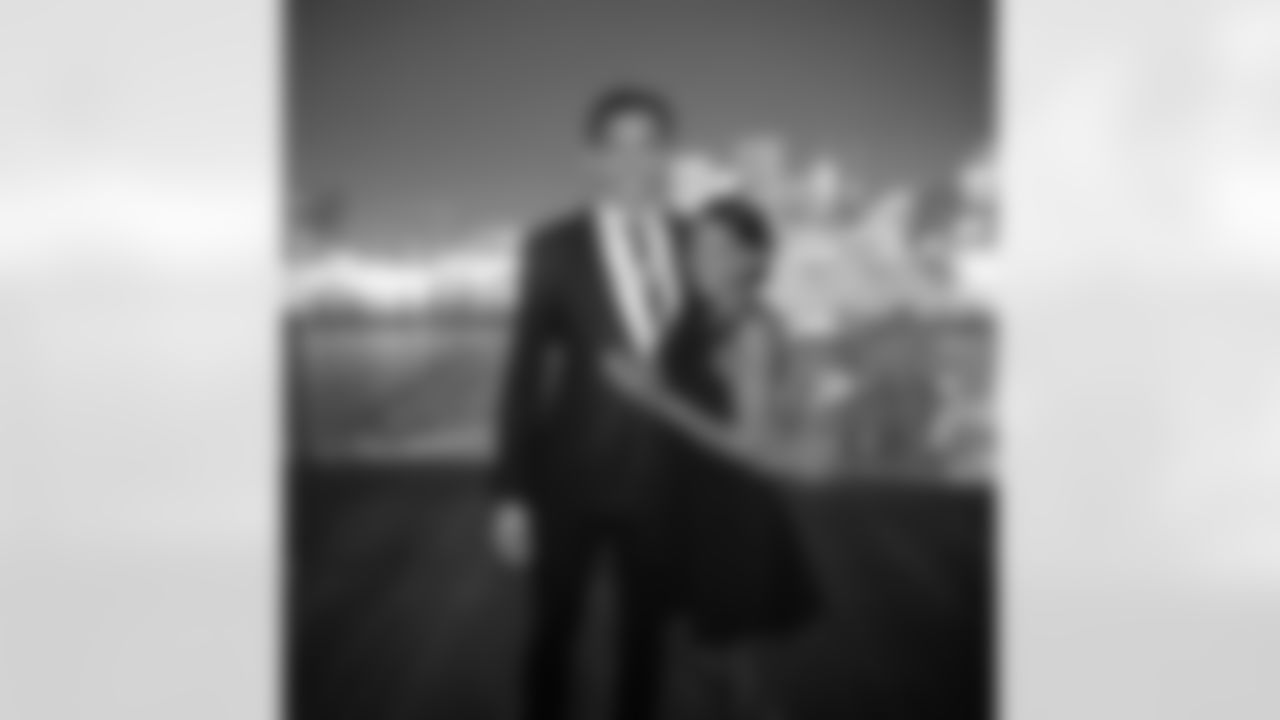 mulatto10S [Chris Moore]: She said yes!!!!