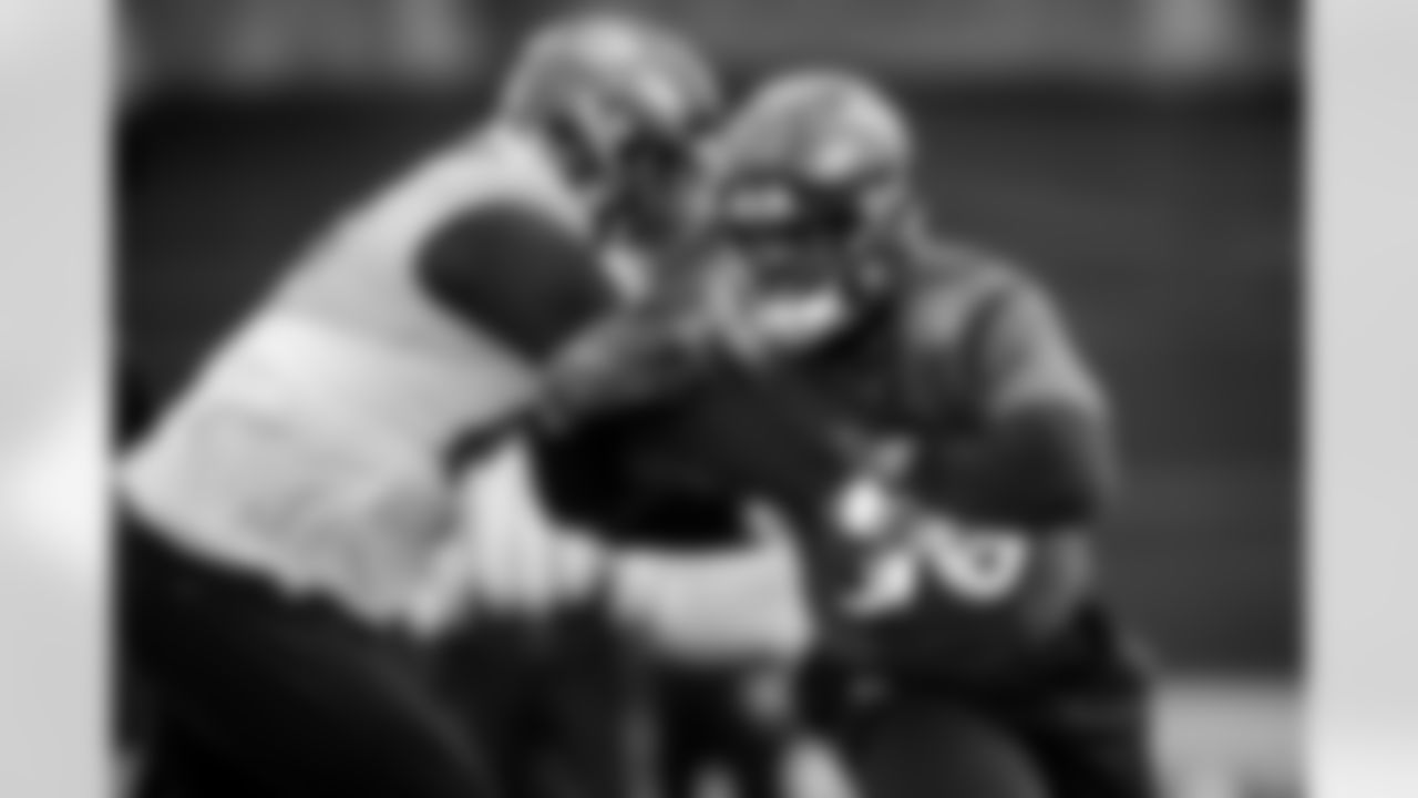 OLB Justin Houston