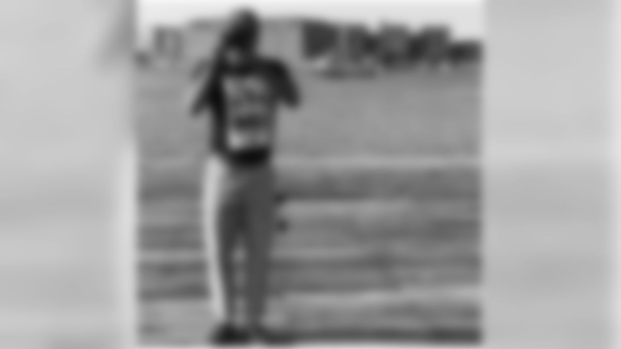 alevine.sr [Anthony Levine Sr.] Try it.