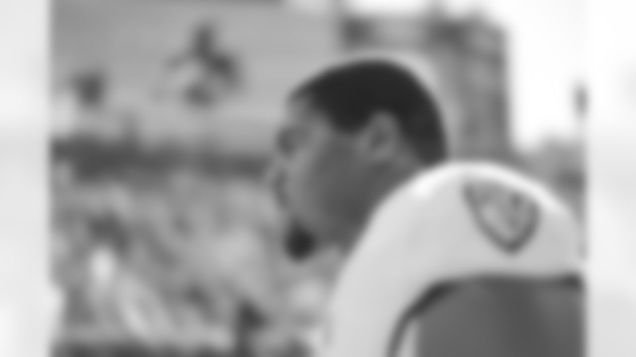 DE Calais Campbell