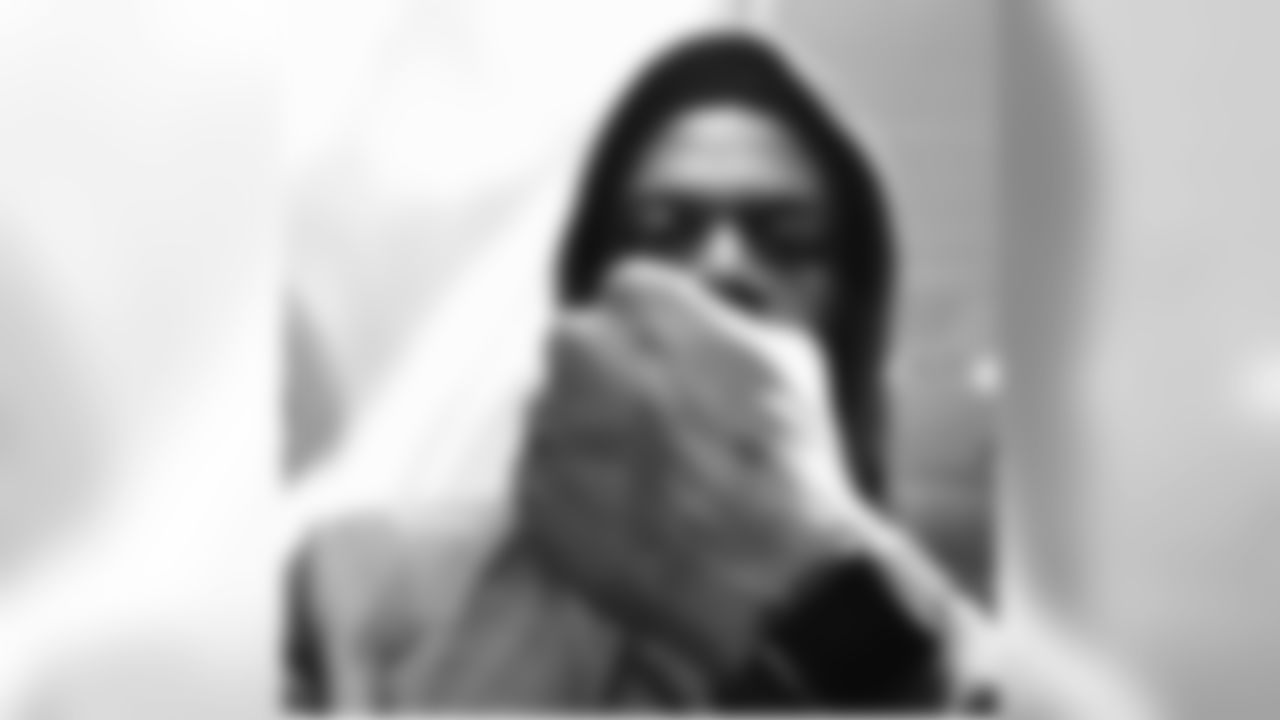 benjaminswatson [Benjamin Watson] Right now, 40 million men women and children are being trafficked, exploited and enslaved. Together we can #EndIt. #EndItMovement