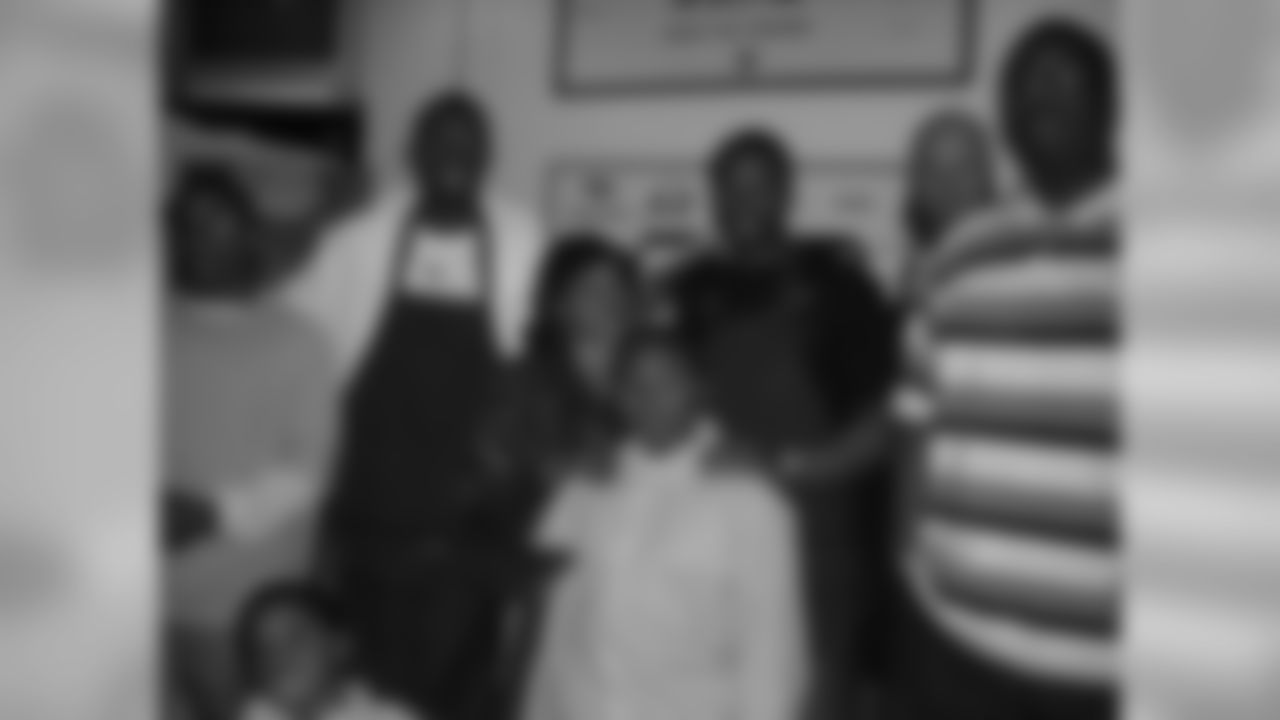 David Hale, Ernie Wheelright and Marcus Maxwell volunteer at Aunt Hattie's Place for Thanksgiving in November 2008.