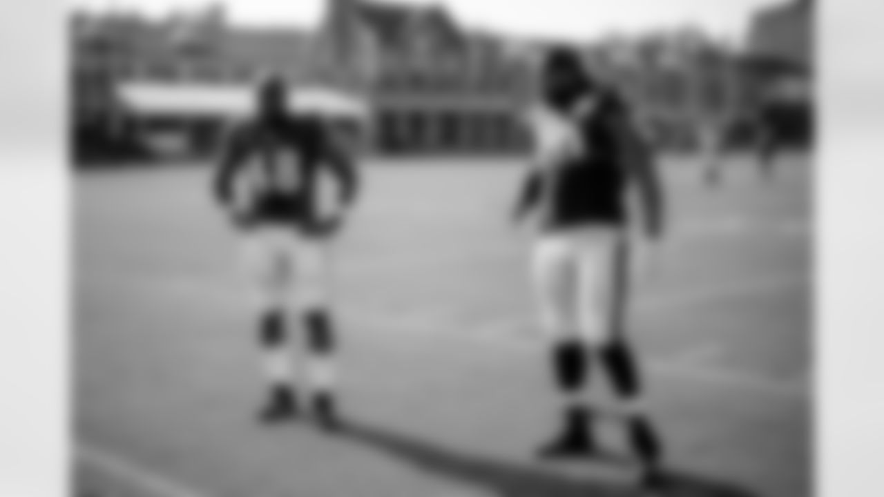OLB Justin Houston, LB Pernell McPhee