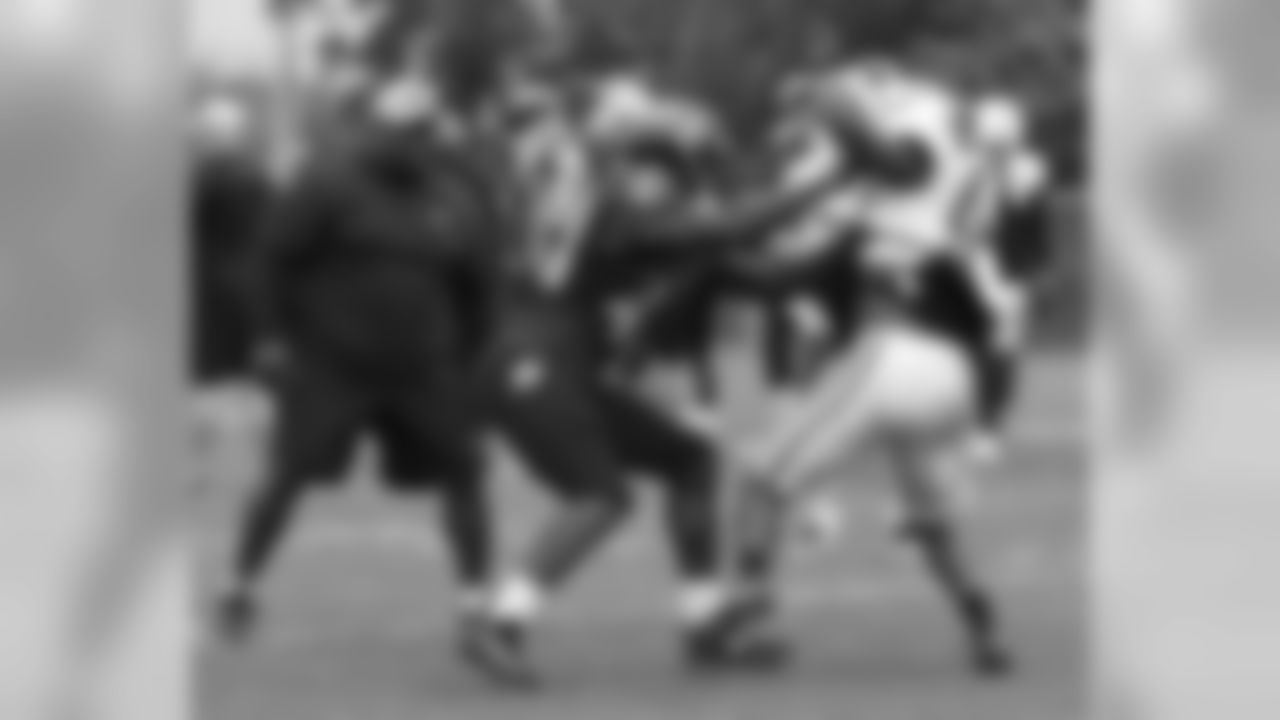 RB Mark Thompson