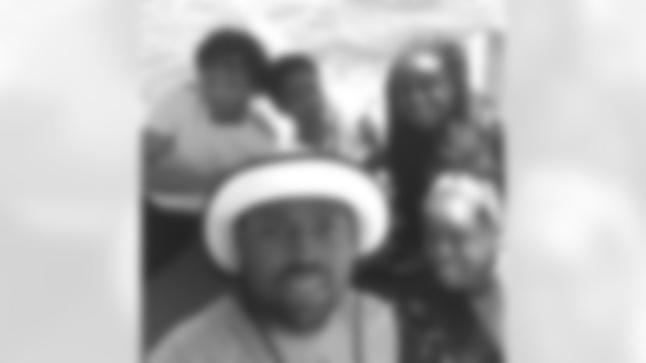 Torreysmithwr [Torrey Smith]: Had fun fishing this morning with the fam @m_jenkins11 @allenwilliams Leggie Kaliyiah and @kreds24 was knocked out and not on the pic haha