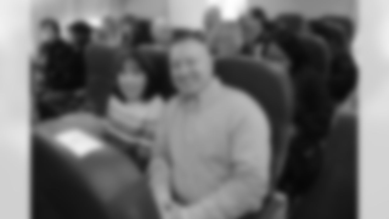 Ten winners and a guest traveled on the team plane to Pittsburgh to watch the Ravens take on the Steelers. The winners were selected as part of the Ravens Cash Fantasy second chance drawing.