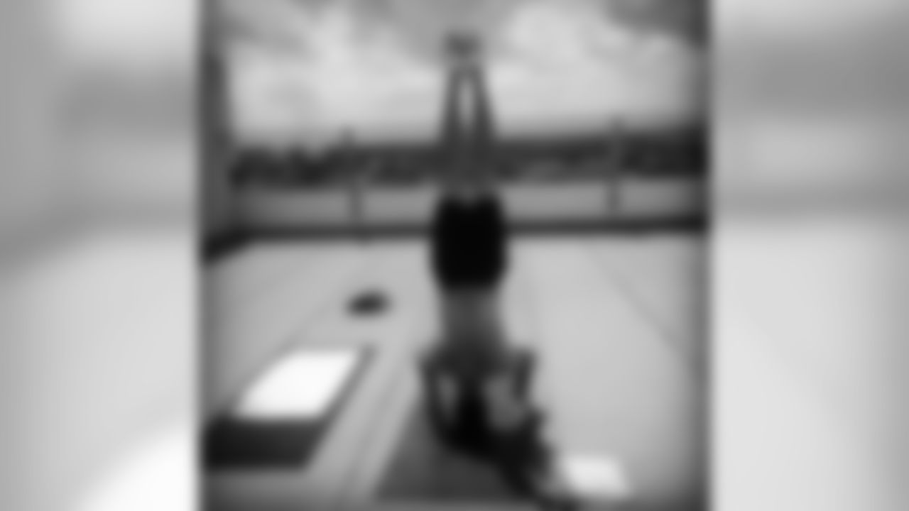 jtuck9 [Justin Tucker]: Sweaty rooftop yoga sesh at @sidyoga in Fed Hill #loosehips #winships