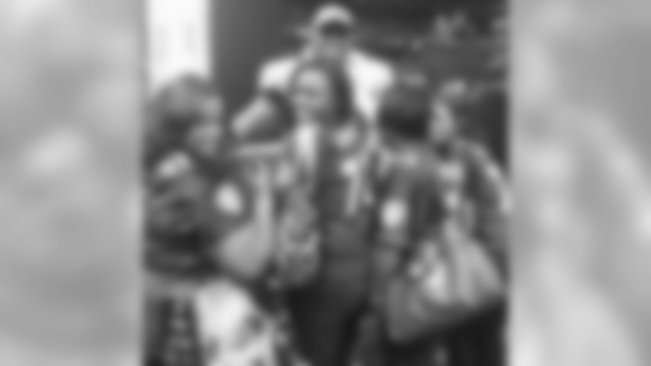 koseven2[Kelechi Osemele]: #TBT #LifeGoals #BucketList #Champion