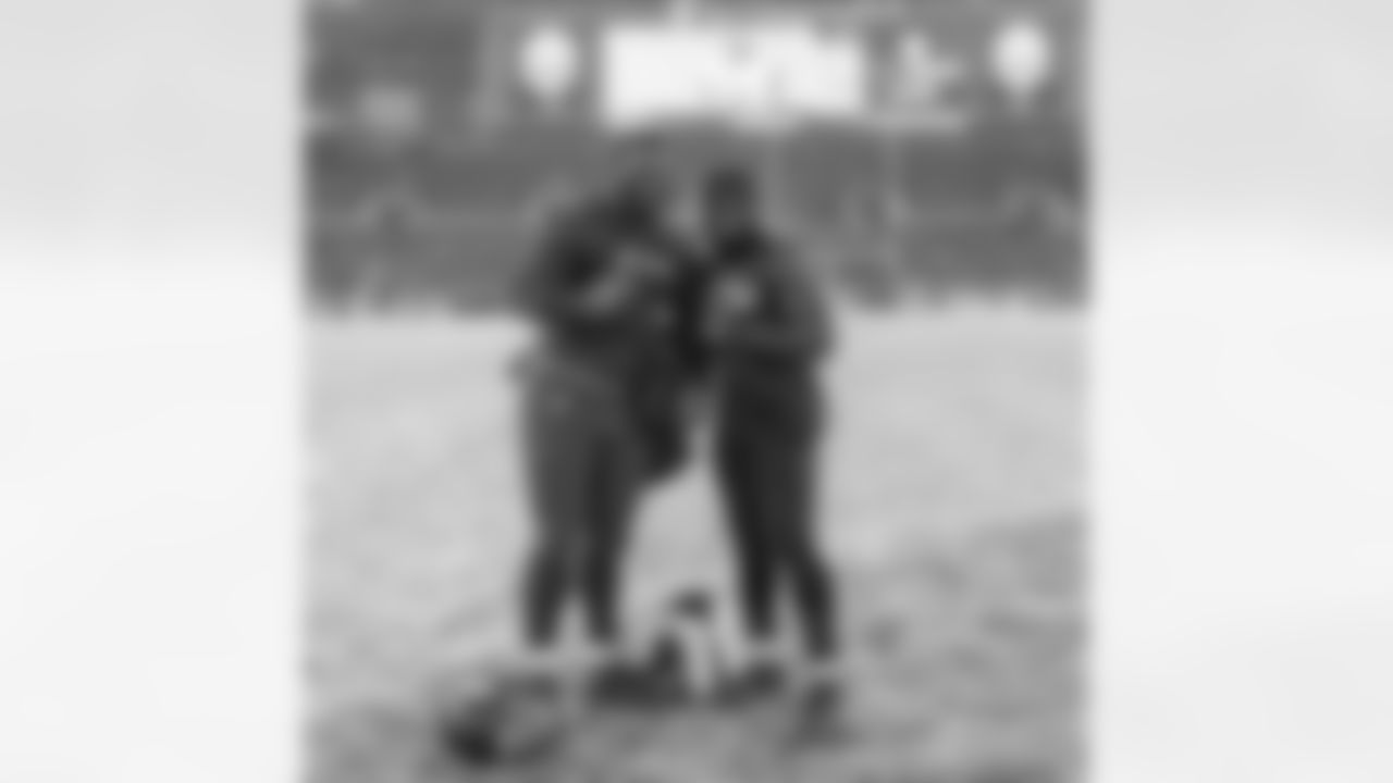 saynomoelo [Matt Elam]: Bruva @theunderdog_73 & Elo after a crazy game... Miss my fool..! OOH & yea UF, we outchea..!