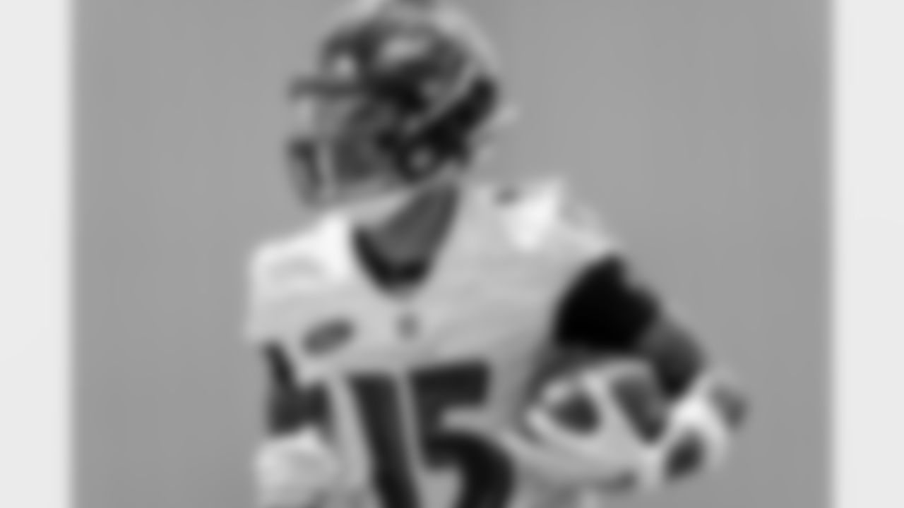 WR Devin Gray