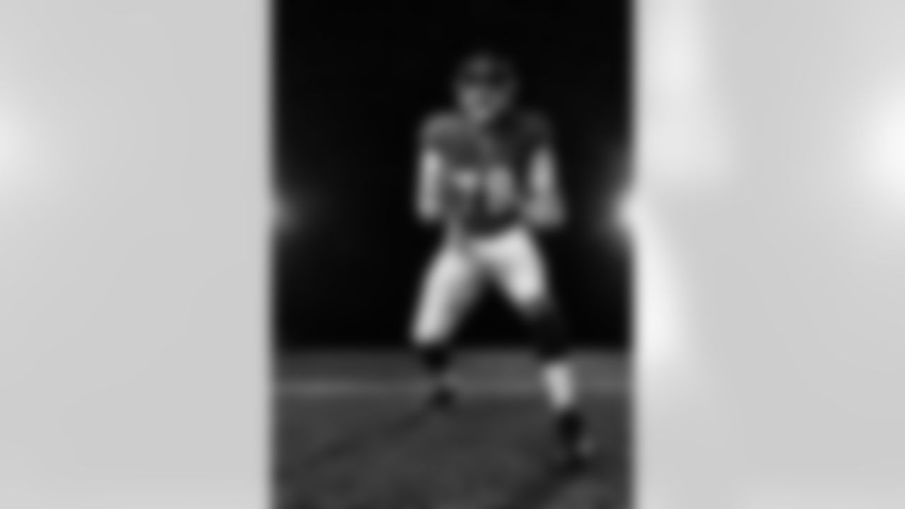 OT Alejandro Villanueva
