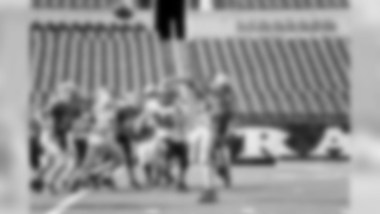 On Saturday, August 23rd in celebration of USA Football's Play Football campaign, four local youth football teams participated in scrimmages at M & T Bank Stadium. (Photos courtesy of of Robert Bartlett)