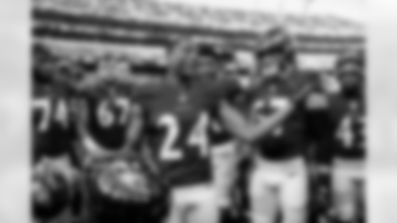 CB Marcus Peters speaks to the team before the game