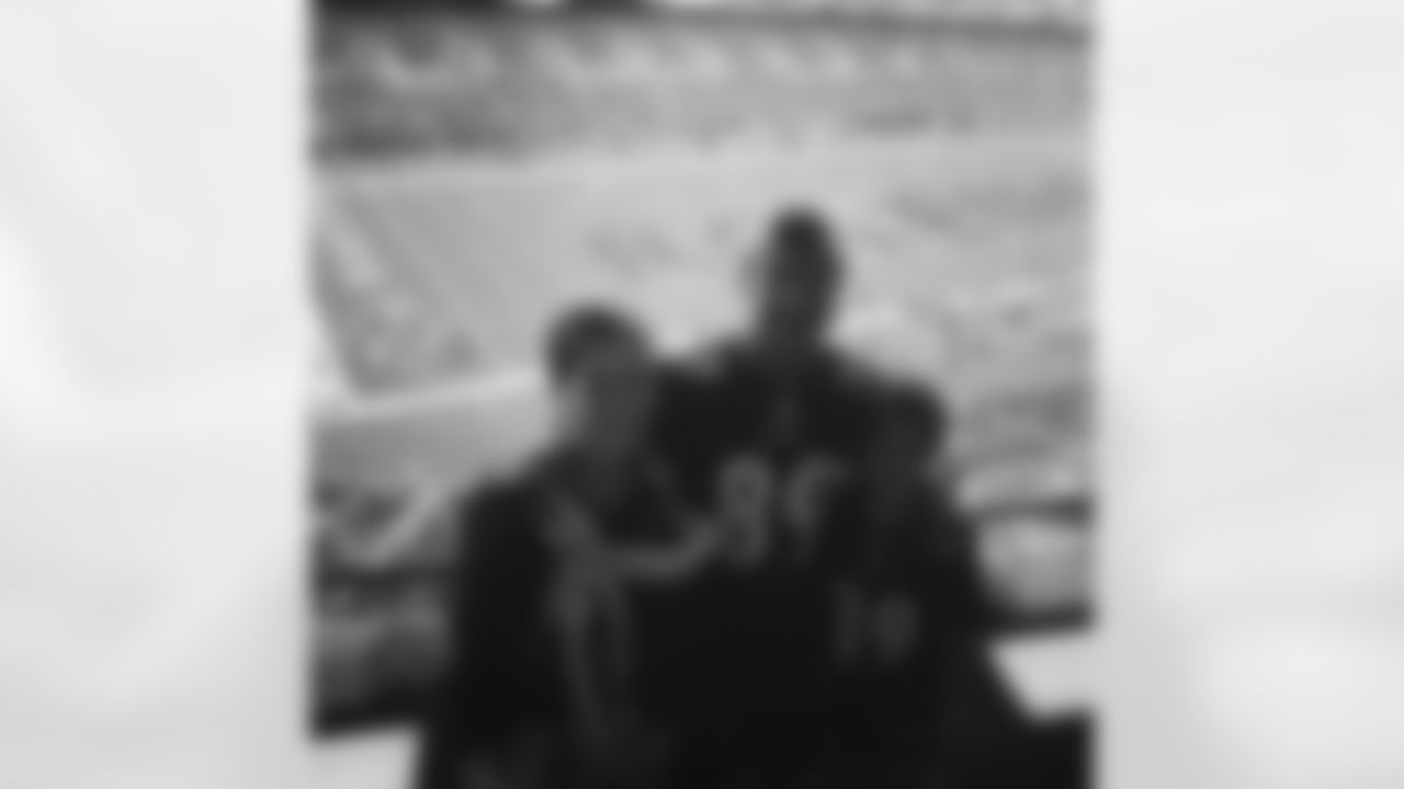 aceandsmitty [Steve Smith Sr.]: First @ravens game! New season, new city, new team...excited for this new phase in our lives. #godaddy #stevesmithsr #wearehisbiggestfans