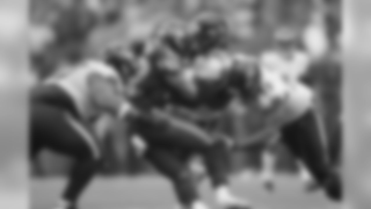 ILB Josh Bynes, DE Jihad Ward