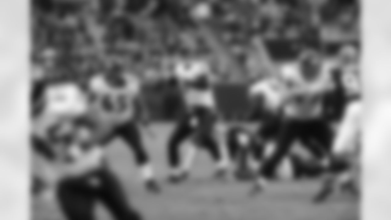 Images from the second quarter of the Ravens' Week 16 game in Cleveland on Sunday, Dec. 26, 2010.