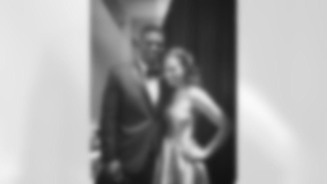 benjaminswatson [Benjamin Watson]: Backstage at the Pathfinders for Autism Celebrity Fashion Show to support individuals living with autism and those who care for them. Catwalk ready!