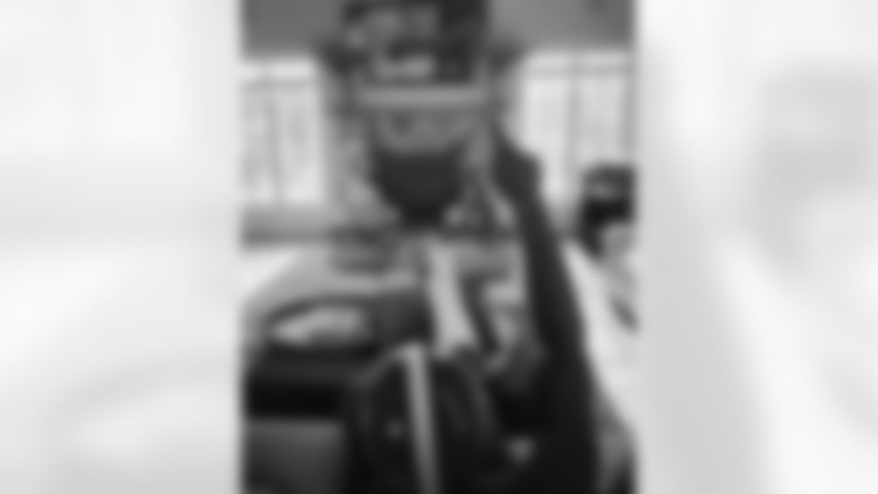 benjaminswatson [Benjamin Watson]: It's time! #GoDawgs #AlwaysADawg