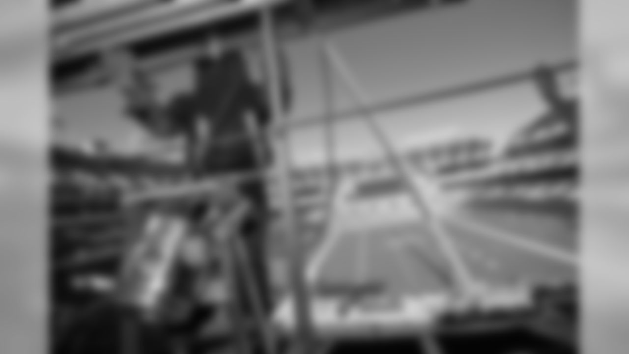 In order to significantly improve fans' in-game experience at M&T Bank Stadium, the Ravens and the Maryland Stadium Authority are going high-definition in 2010. As part of a new state-of-the-art upgrade, crews have been working diligently at M&T to comple