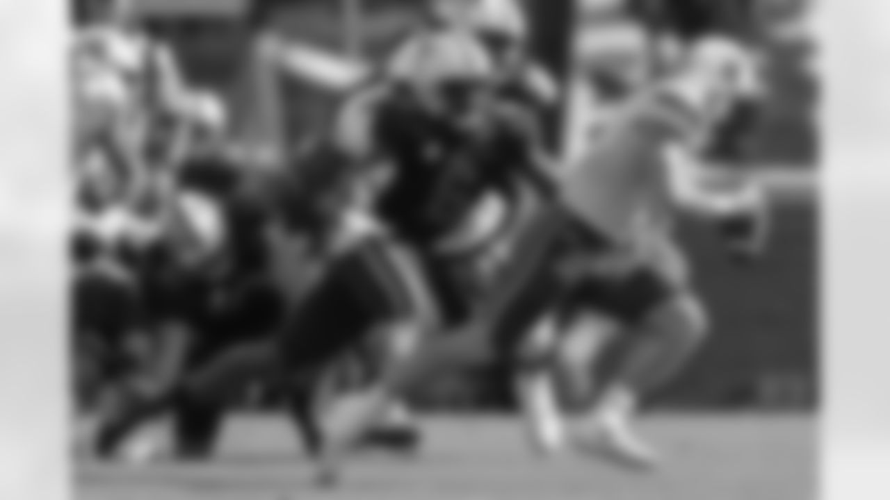 EDGE Byron Young, Tennessee
Young has smaller size at 6-foot-2, 250 pounds and needs refinement, but he has premier athletic twitch, a quick first step, and non-stop motor.