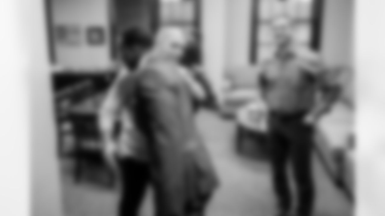 02_FreeAgentSignings031722sh0146_WEB