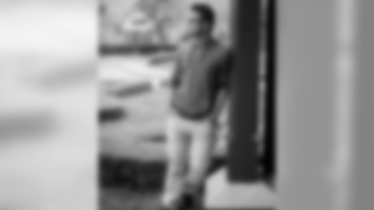 aceandsmitty[Steve Smith Sr.]: Proud daddy today. Official signing day and @peytondsmith inked to play @bluedemonsmsoc and get a great education. 1st born, always the hardest to let go!!! Just means I'm getting older