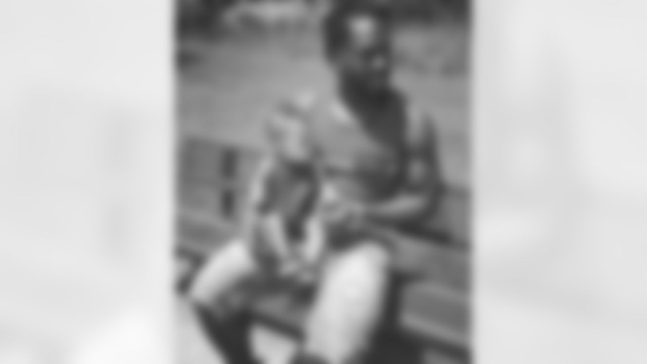 man_dammn9 [Matthew Judon]: This is joy. The most purest love. And we stay on high alert. Happy Father's Day to all. Don't forget to tell someone you love them.