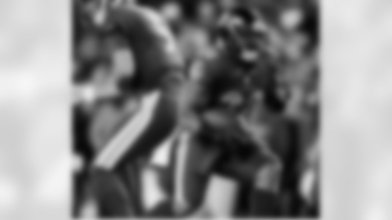 terrancewestbwi [Terrance West]: They scream out your failures and whisper your accomplishments!! next stop #Dallas