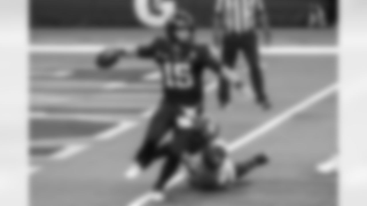 45. DT Perrion Winfrey, Oklahoma
"Winfrey is a long, athletic interior lineman who plays the game with passion and energy."