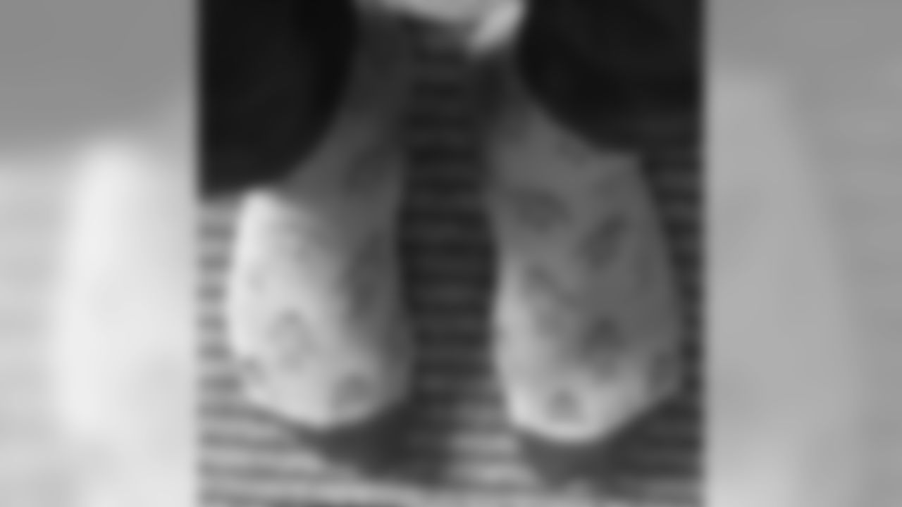 john_urschel [John Urschel]: Sock Game Strong...