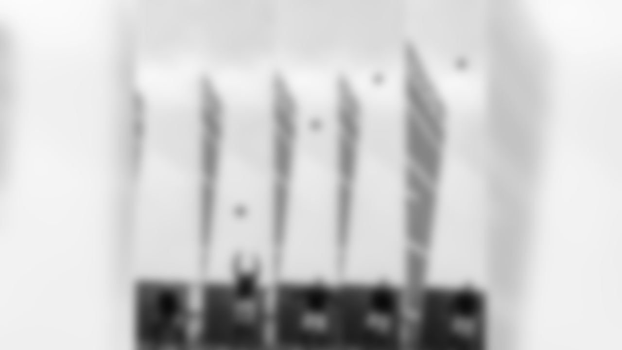 Benjaminswatson [Benjamin Watson]: My parents just got an advanced copy of my new book! As parents of 6 I can't wait for their review #NewDadsPlaybook Coming May 2017!!