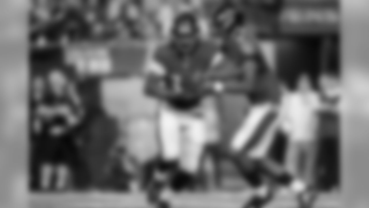 RB Gus Edwards