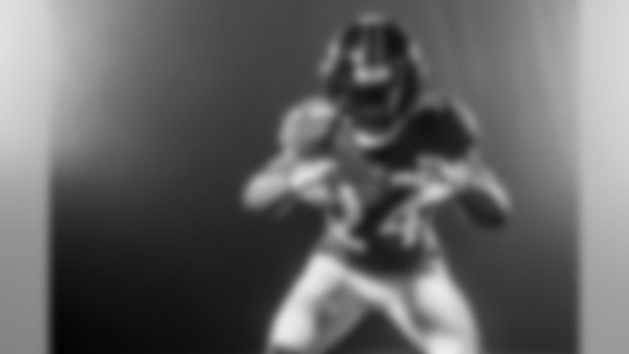 CB Brandon Carr