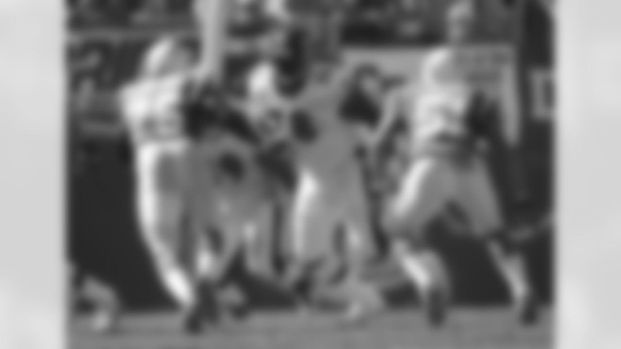 The Ravens remember former offensive tackle Orlando 'Zeus' Brown who passed away this week.