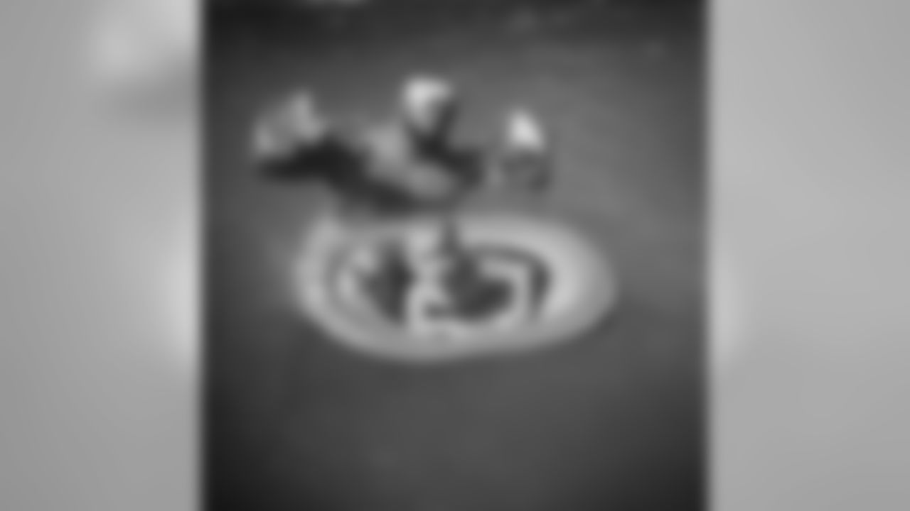 brandonw_66 [Brandon Williams]: Forget ThugLife its all about #PoolLife #2Wangs!!!! Kicking it with my son Ryder aka Baby Gangster lol #PoolSide #KeepItRaven!!!! @alyssawylene