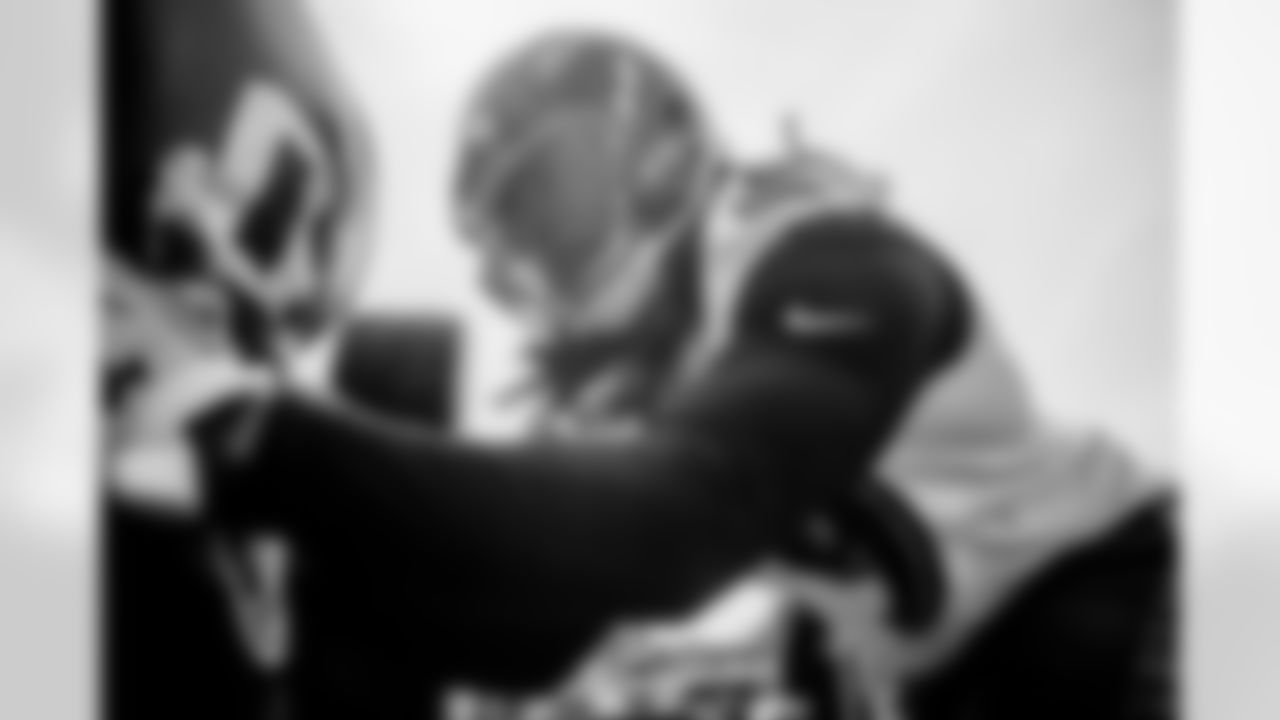 ILB Lamar Louis