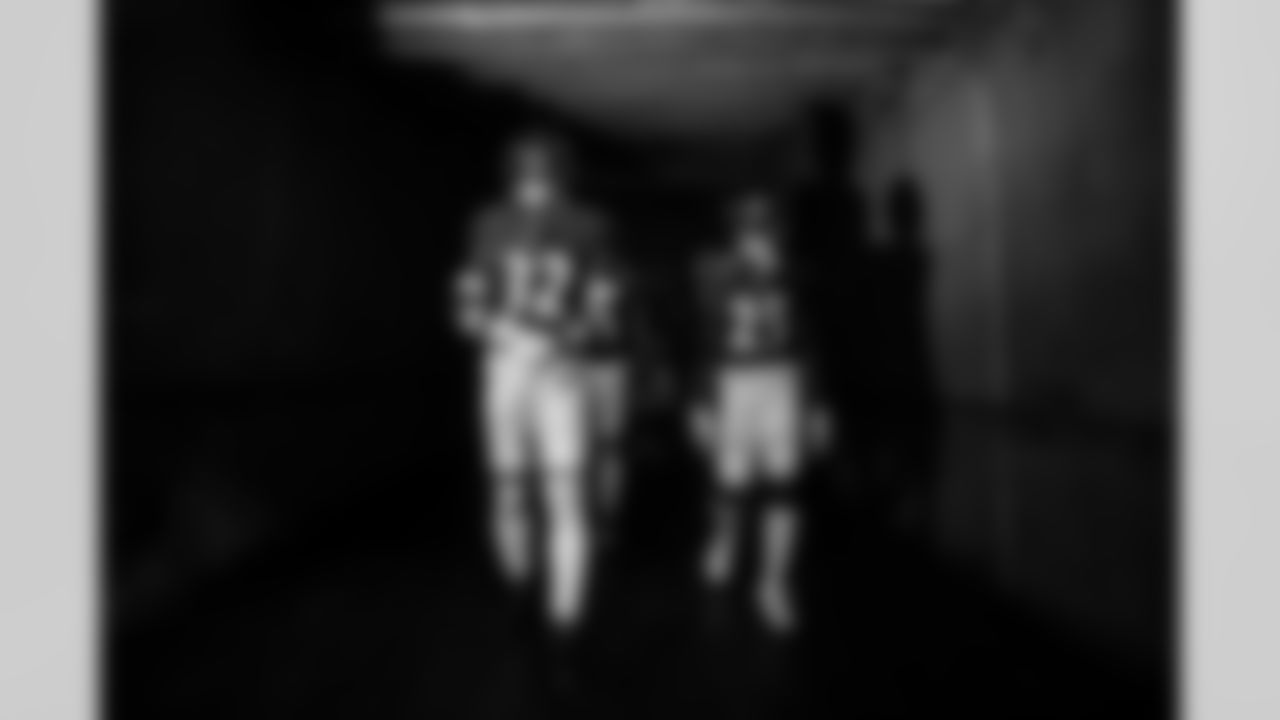 S DeShon Elliott & CB Tavon Young