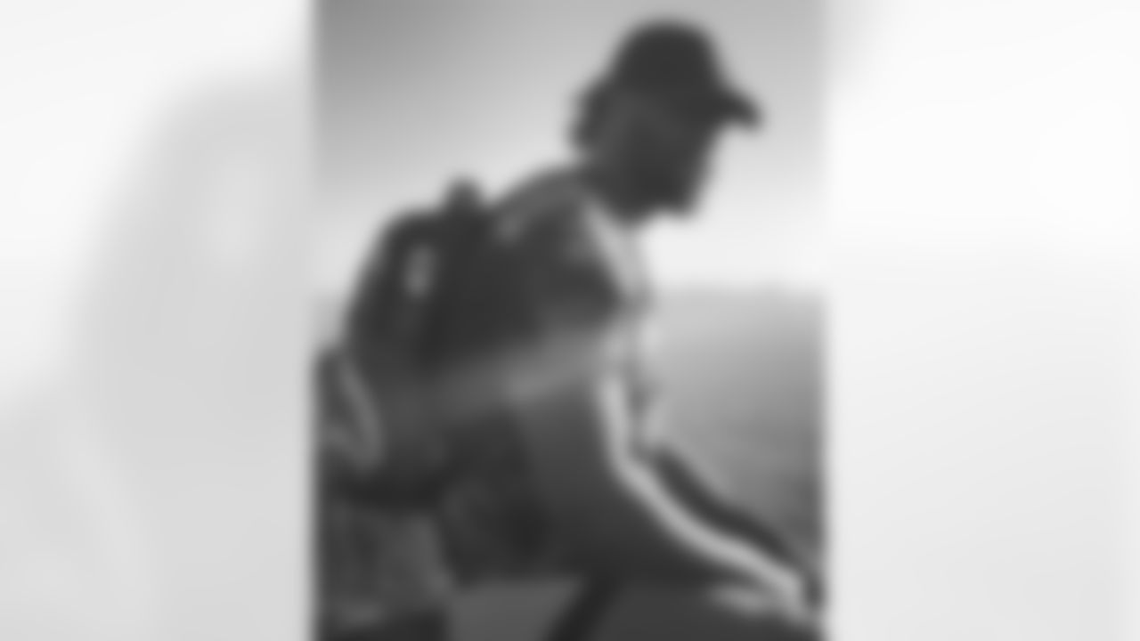 man_dammn9 [Matthew Judon] Big Mood: A whole modeling all '18