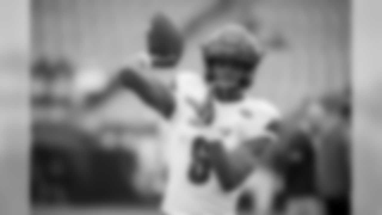 QB Lamar Jackson