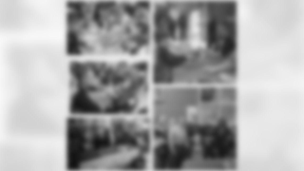 mikecamp15[Michael Campanaro]:Thanks To Everyone Who Came Out Last Night!! Amazing Event At River Hill! Had Fun Working With The Marines @hilltrill @brandilee_r @adamsjeepofmaryland !! #Toys4Tots #RavensNation